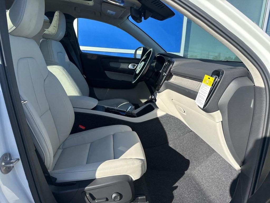 new 2026 Volvo XC40 car, priced at $50,975
