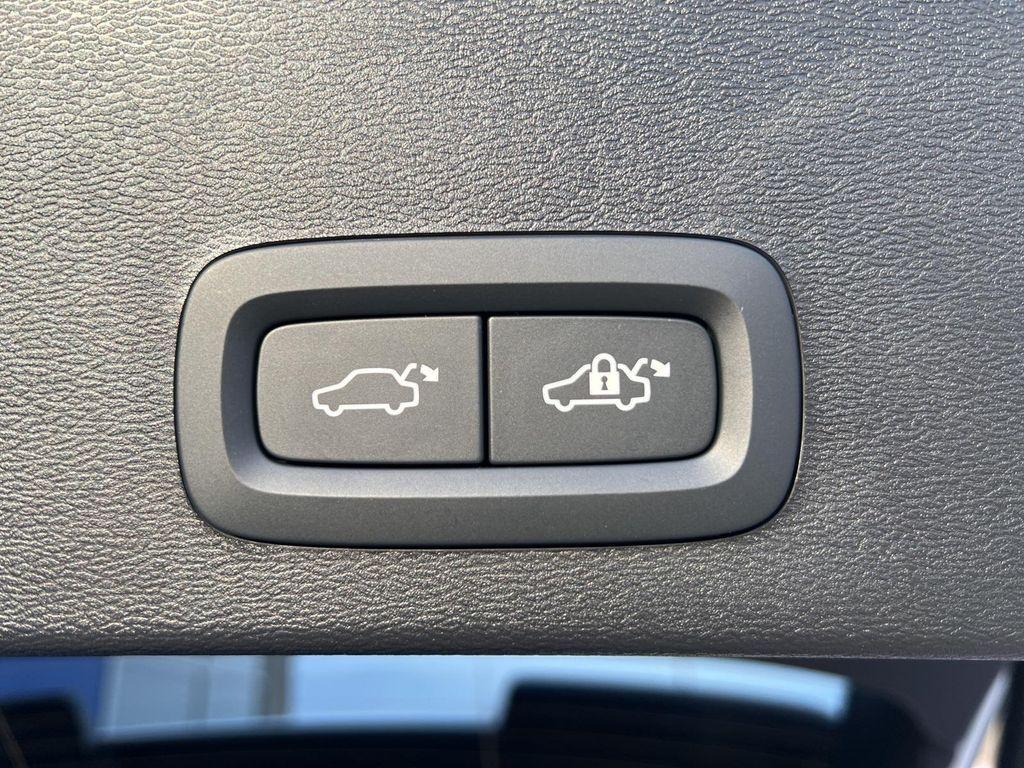 new 2026 Volvo XC40 car, priced at $51,085