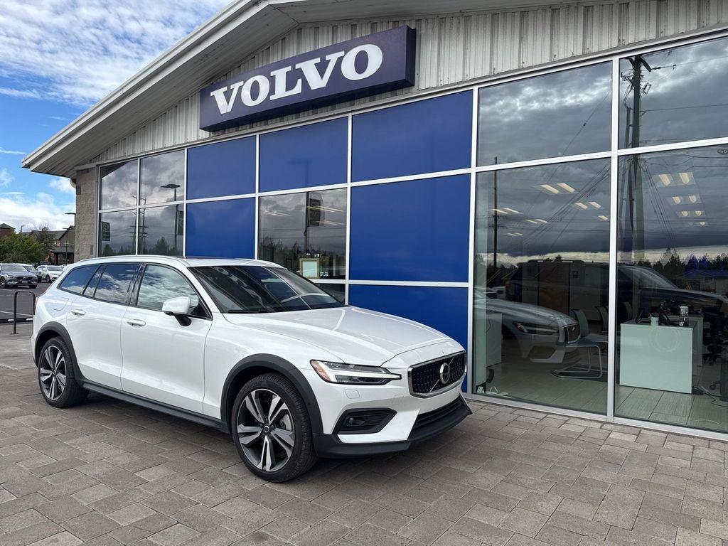 used 2024 Volvo V60 Cross Country car, priced at $37,990