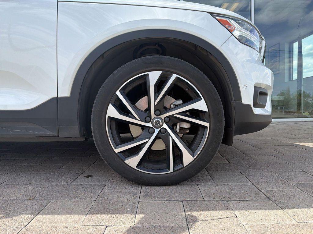 used 2021 Volvo XC40 car, priced at $27,240