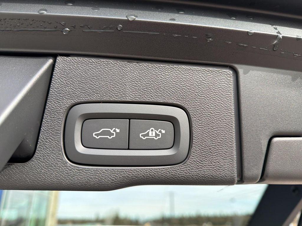 new 2026 Volvo XC60 car, priced at $48,595