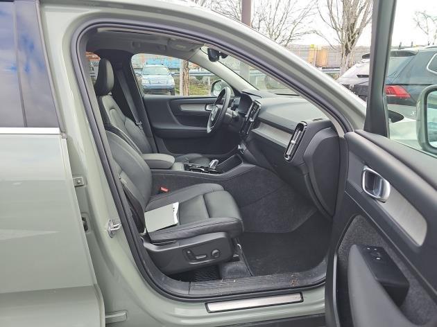 used 2025 Volvo XC40 car, priced at $35,790