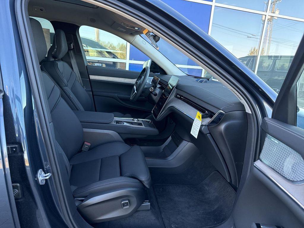 new 2025 Volvo EX90 car, priced at $83,867