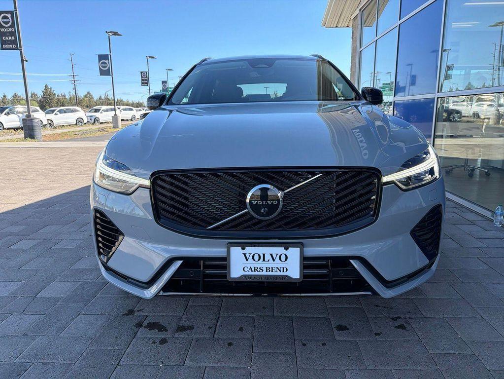 new 2026 Volvo XC60 Plug-In Hybrid car, priced at $70,290