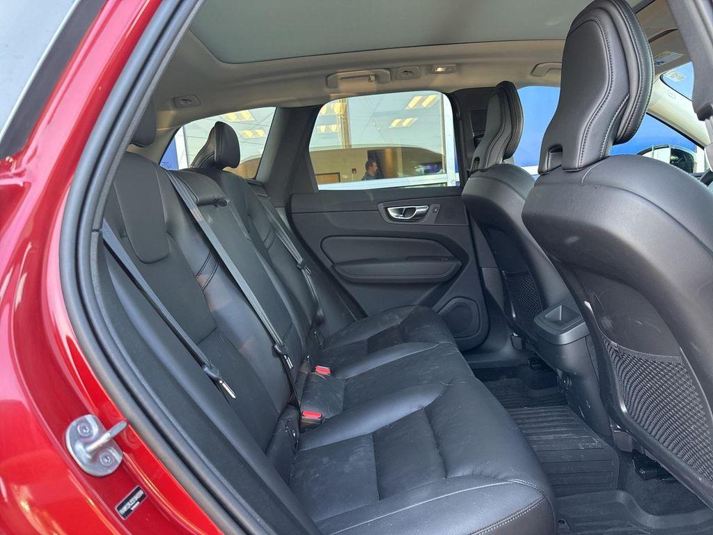new 2025 Volvo XC60 car, priced at $40,685