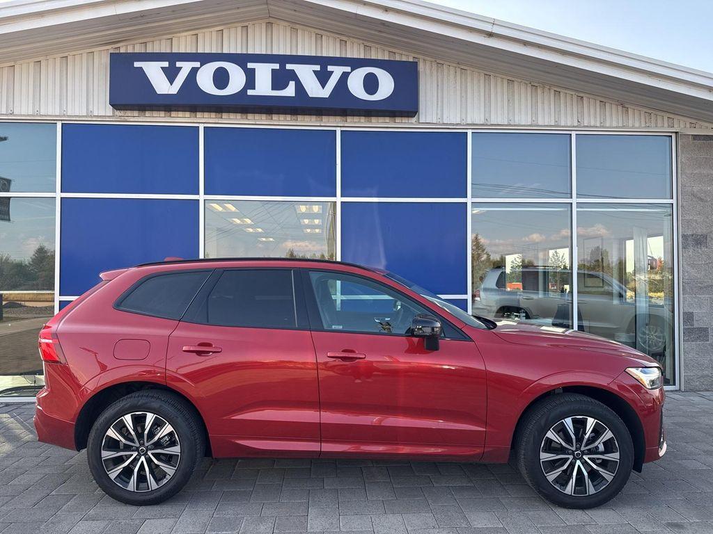 new 2025 Volvo XC60 car, priced at $40,685