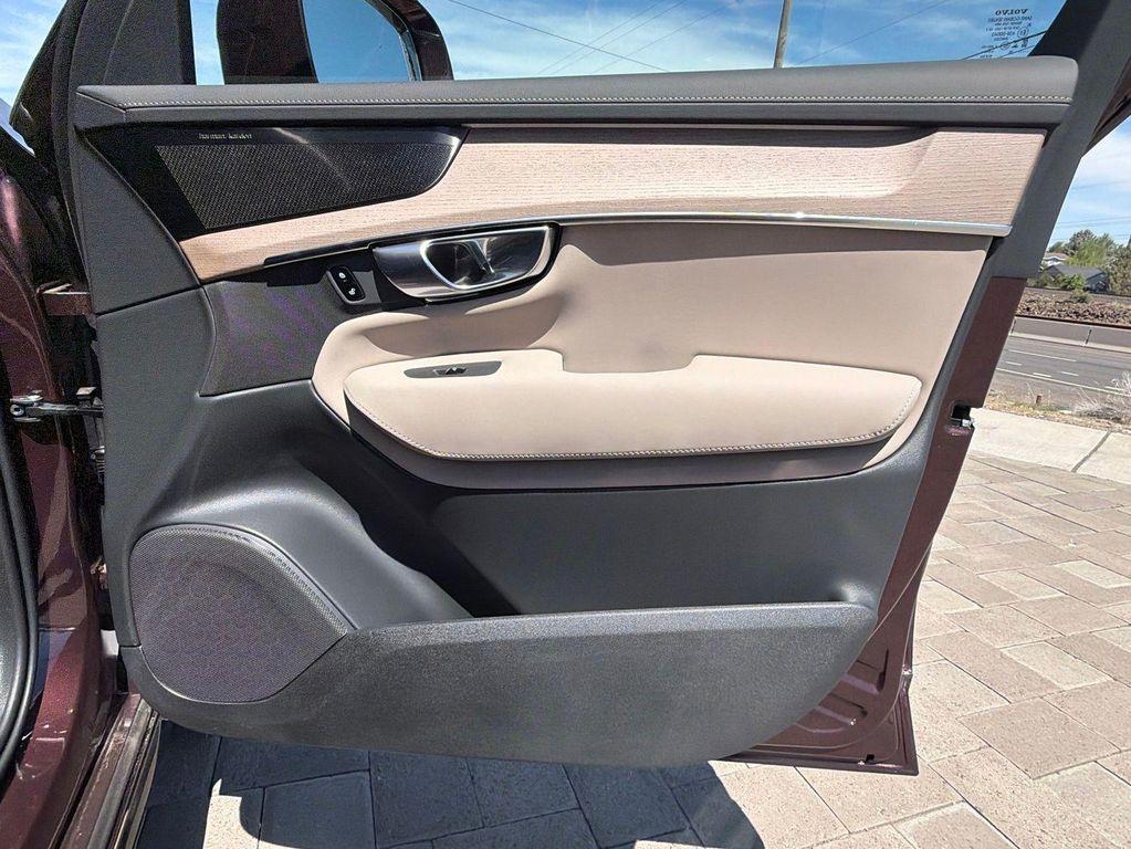 new 2026 Volvo XC90 Plug-In Hybrid car, priced at $83,015