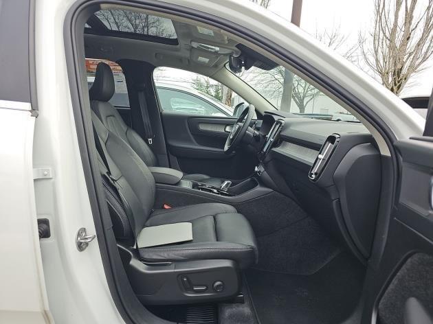 used 2025 Volvo XC40 car, priced at $35,790