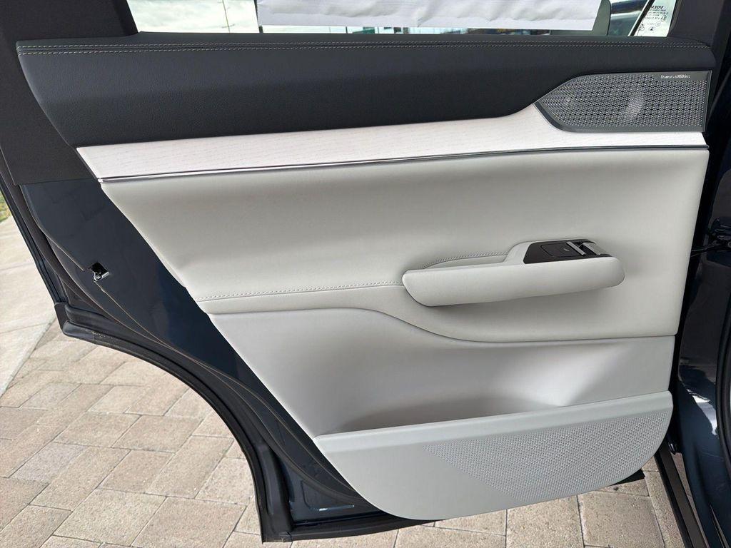 new 2026 Volvo EX90 car, priced at $91,910