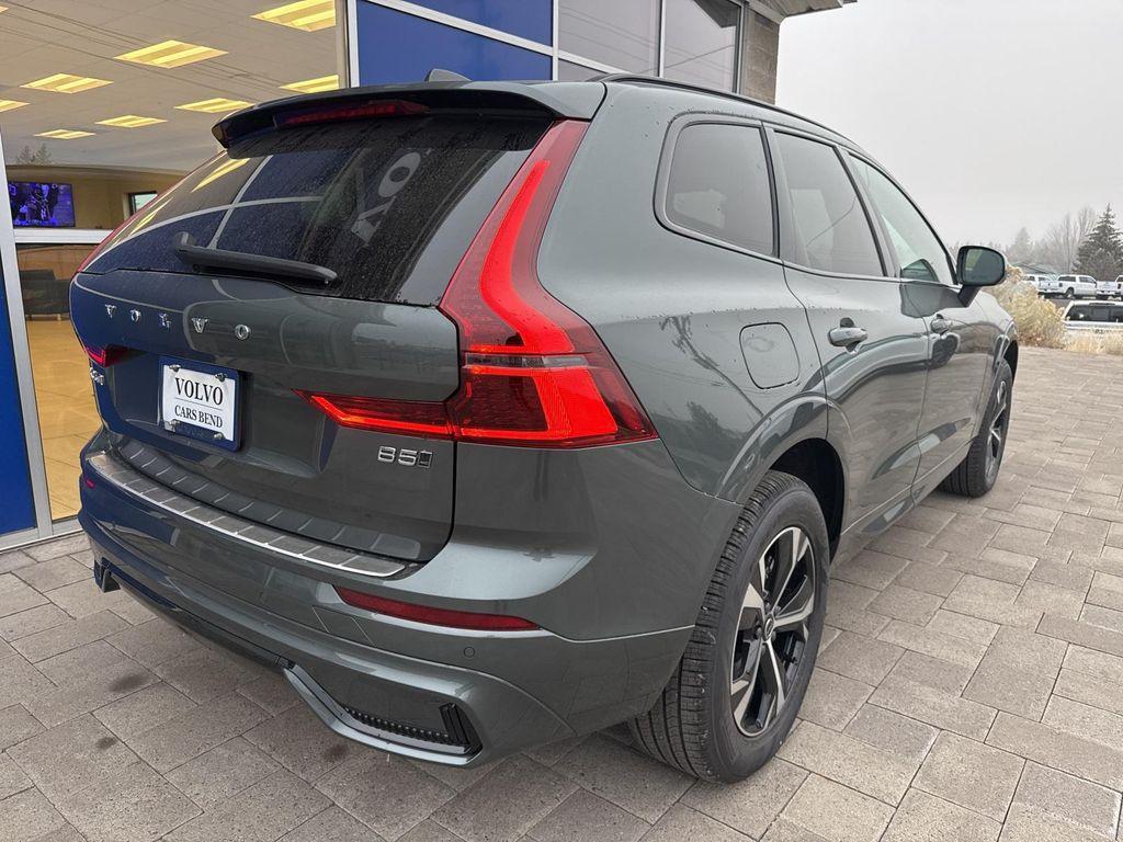 new 2026 Volvo XC60 car, priced at $51,955