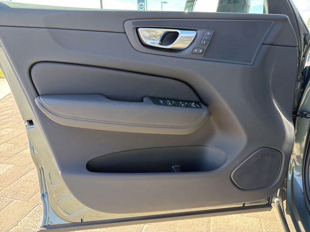 new 2026 Volvo XC60 car, priced at $52,455