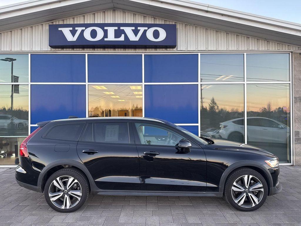 used 2023 Volvo V60 Cross Country car, priced at $39,490