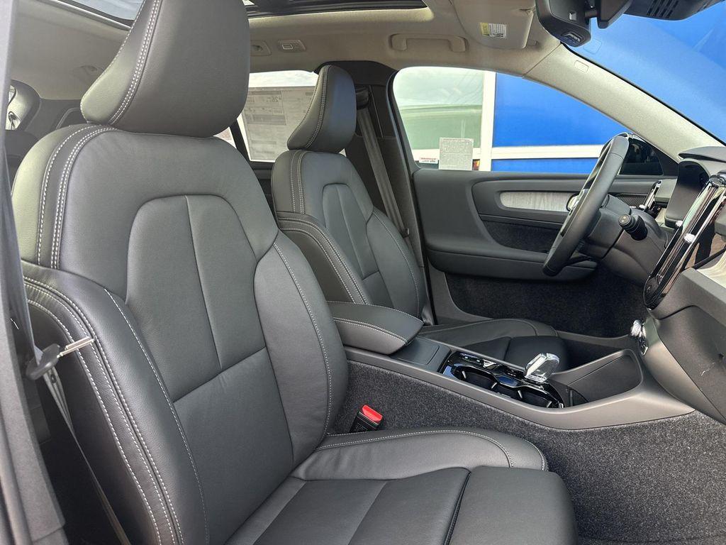 new 2026 Volvo XC40 car, priced at $47,745
