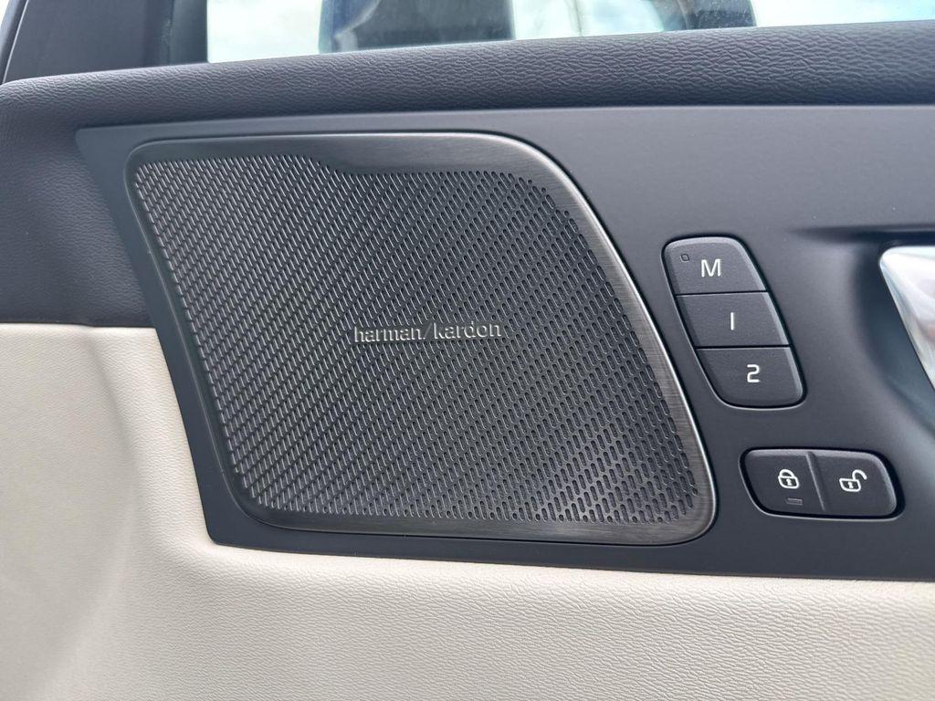 new 2026 Volvo XC60 car, priced at $61,935