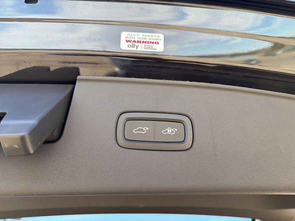 new 2025 Volvo EX90 car, priced at $75,175