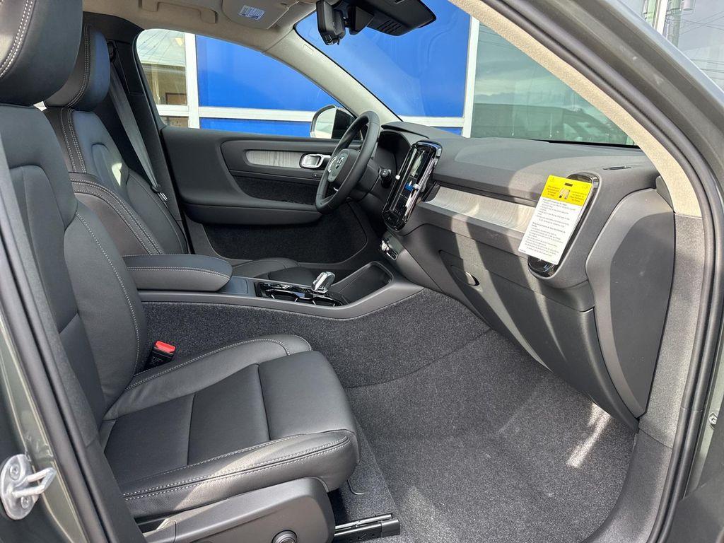 new 2026 Volvo XC40 car, priced at $49,395