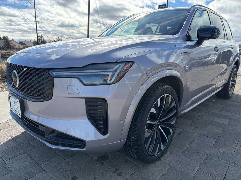 new 2026 Volvo XC90 Plug-In Hybrid car, priced at $88,225