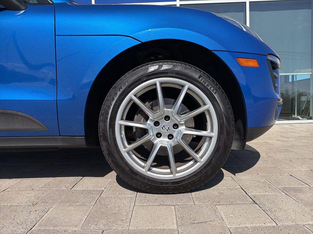 used 2018 Porsche Macan car, priced at $22,240