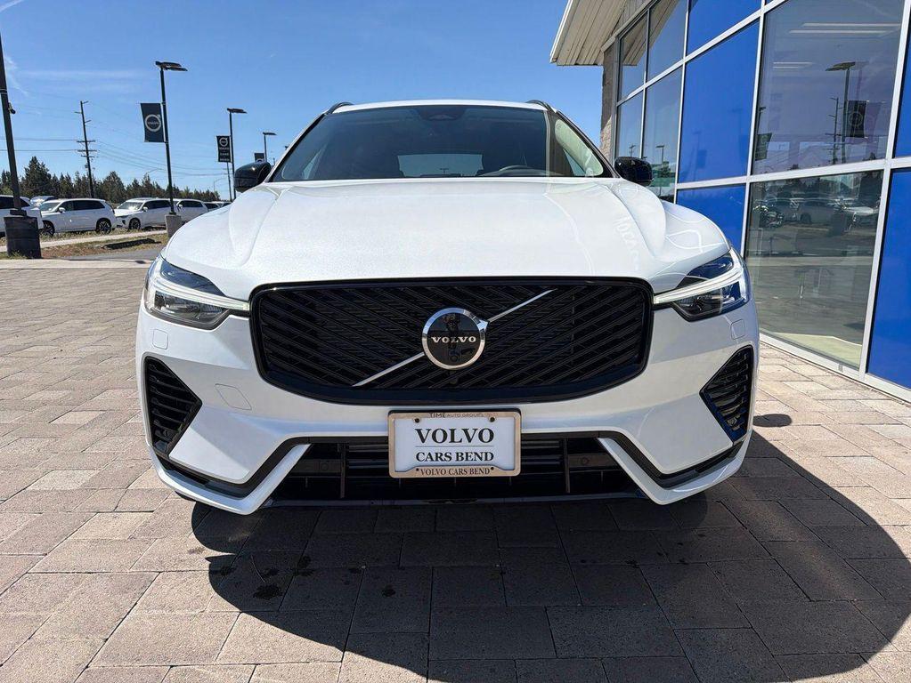 new 2026 Volvo XC60 Plug-In Hybrid car, priced at $69,260