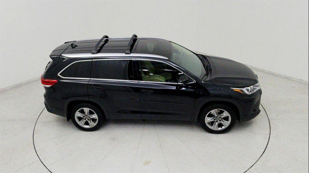 used 2017 Toyota Highlander car, priced at $16,791