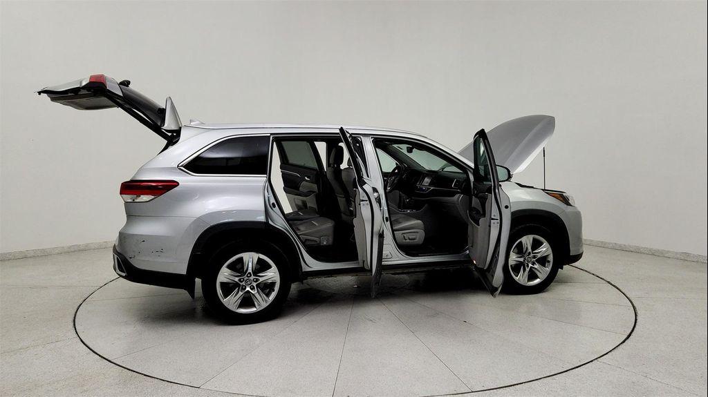 used 2018 Toyota Highlander car, priced at $16,891