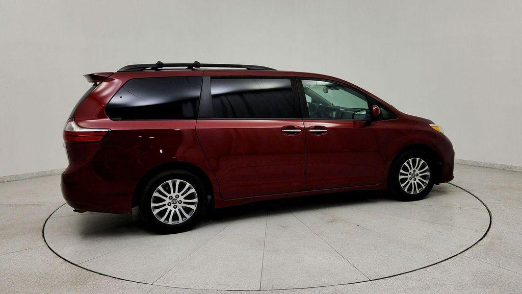 used 2018 Toyota Sienna car, priced at $17,491
