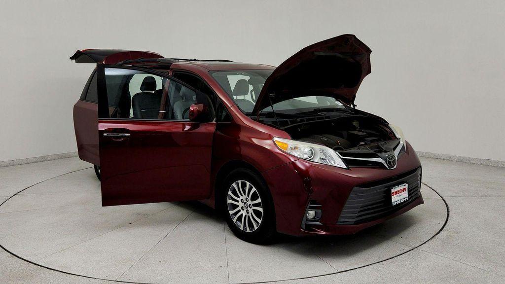 used 2018 Toyota Sienna car, priced at $17,491