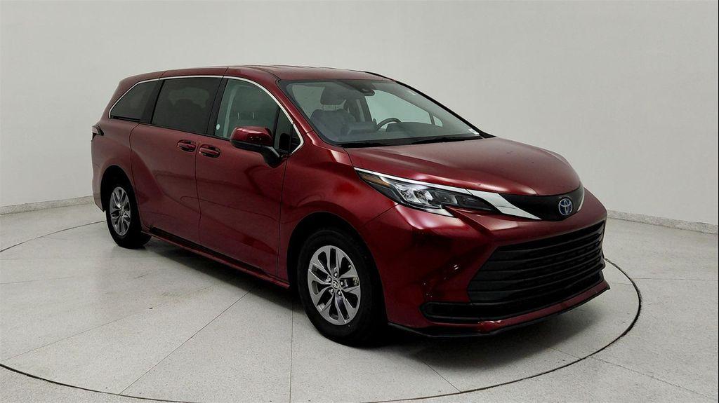 used 2024 Toyota Sienna car, priced at $35,681