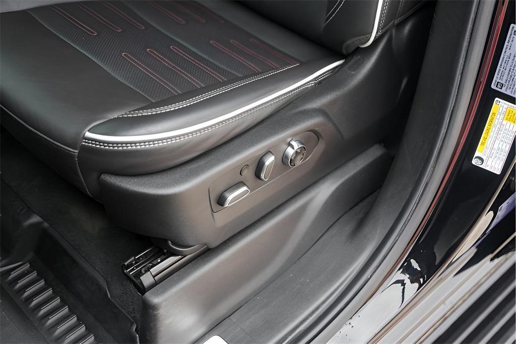 used 2025 GMC Sierra 2500 car, priced at $84,498