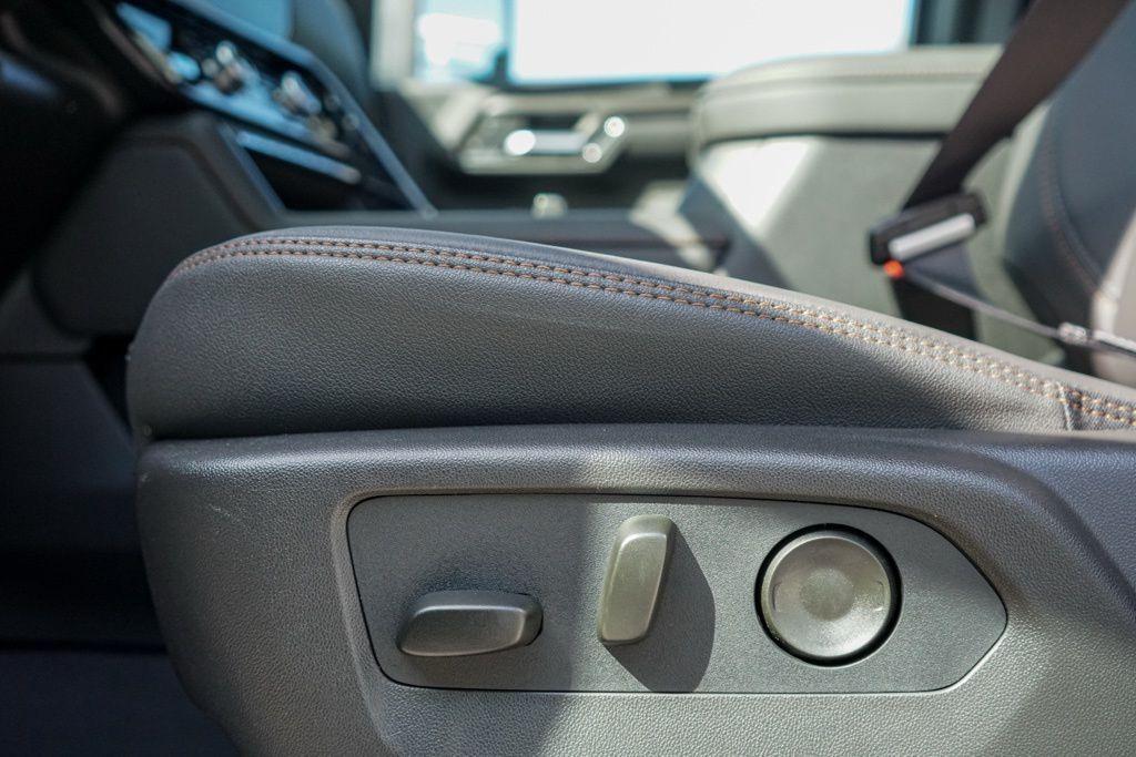 new 2026 GMC Sierra 2500 car, priced at $84,124