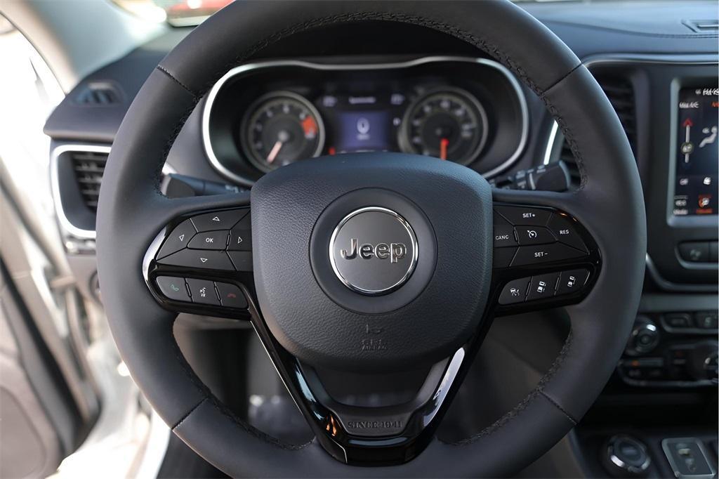 used 2023 Jeep Cherokee car, priced at $21,900