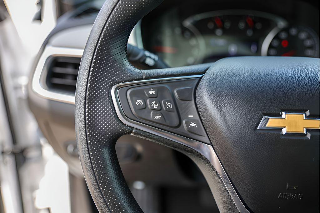 used 2024 Chevrolet Equinox car, priced at $22,723