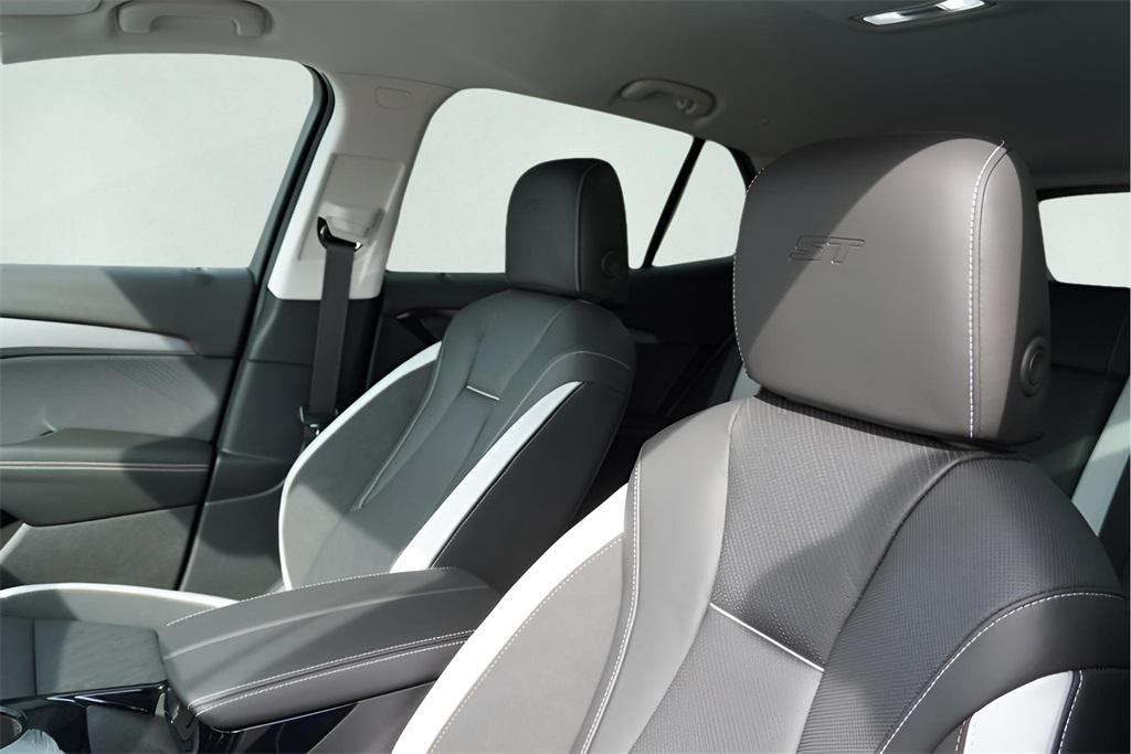 new 2026 Buick Envision car, priced at $47,434