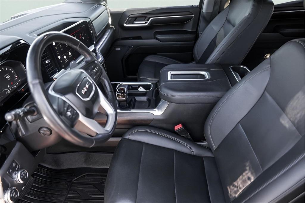 used 2022 GMC Sierra 1500 car, priced at $40,900