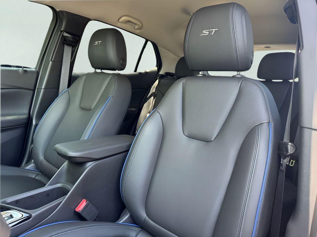 new 2026 Buick Encore GX car, priced at $26,689