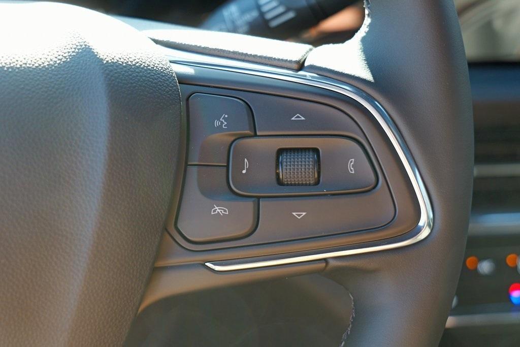 new 2026 Buick Envista car, priced at $30,389