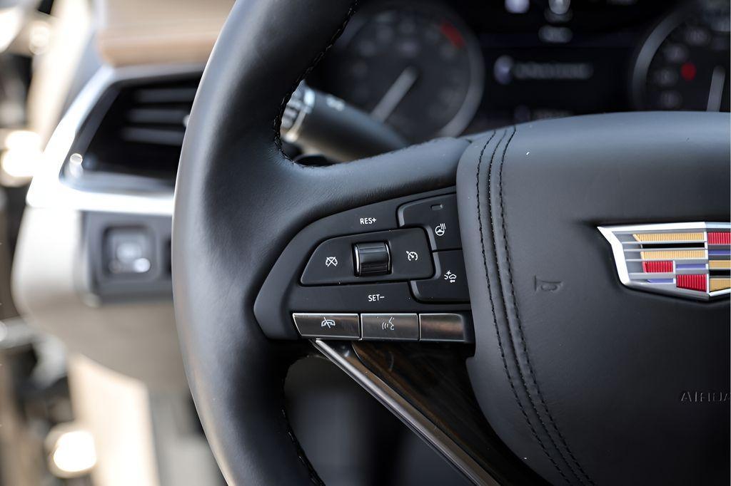 used 2023 Cadillac XT6 car, priced at $41,125