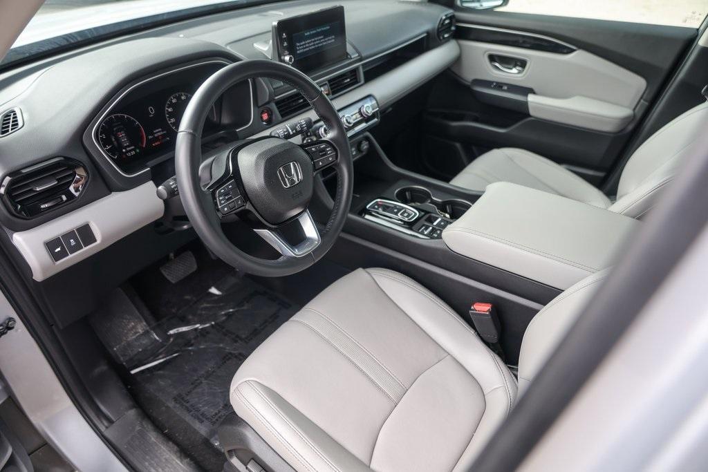 used 2023 Honda Pilot car, priced at $33,900