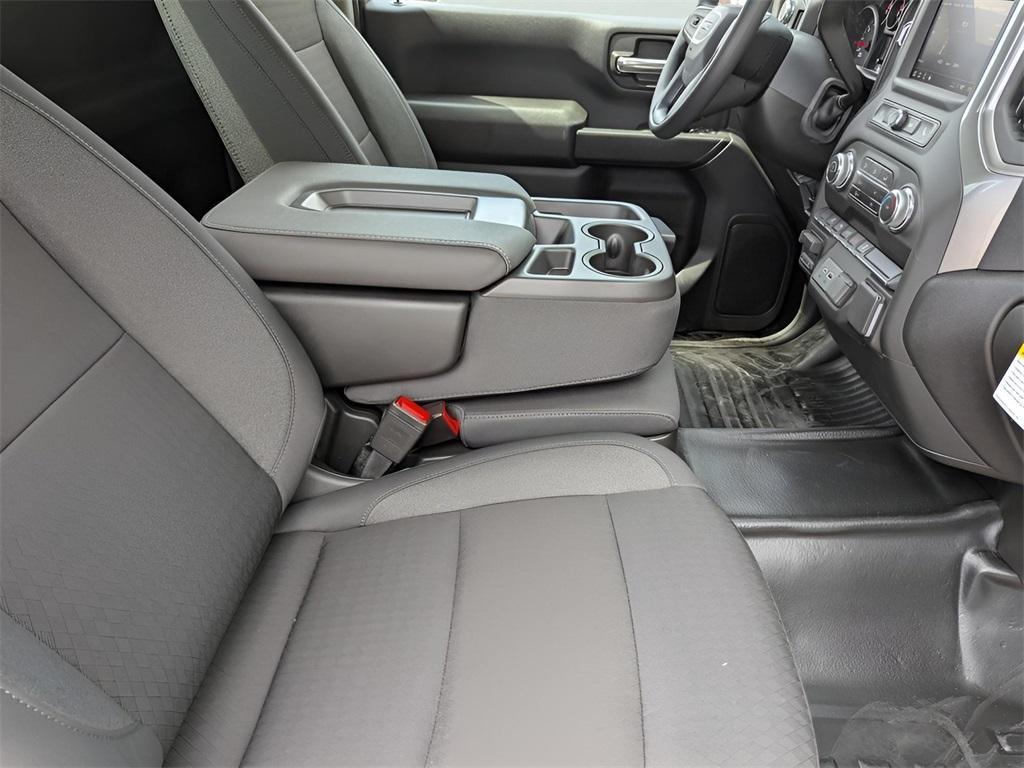 new 2025 GMC Sierra 2500 car, priced at $45,680