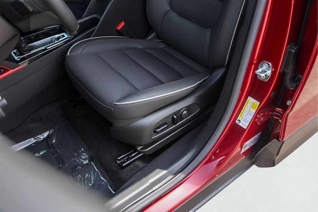used 2023 Chevrolet TrailBlazer car, priced at $22,125