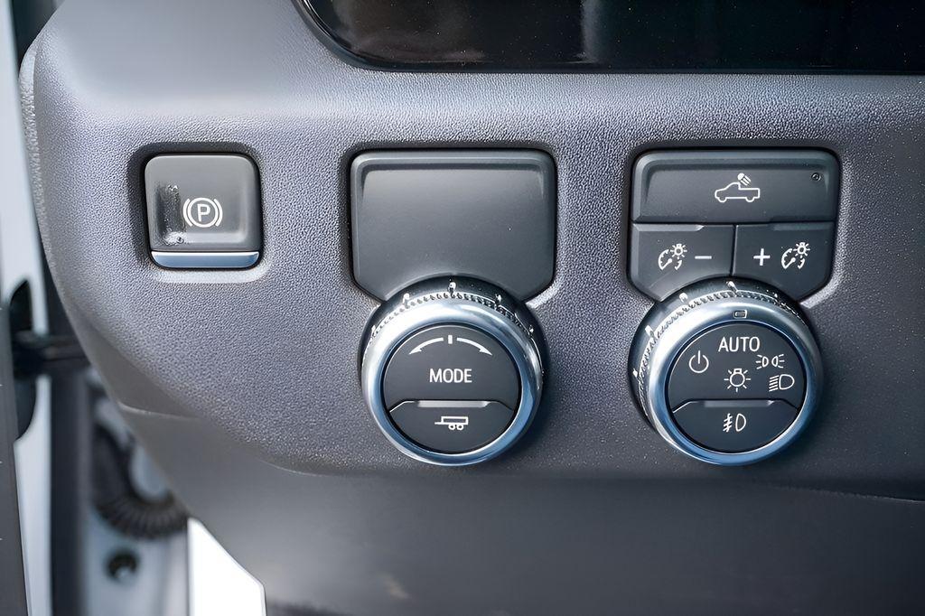 used 2025 GMC Sierra 1500 car, priced at $44,215