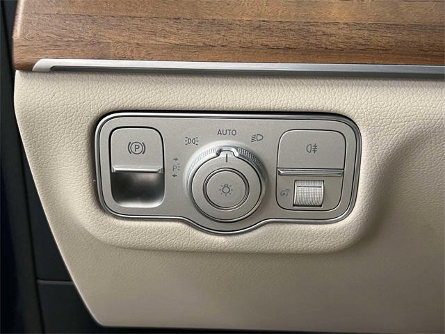 used 2022 Mercedes-Benz GLE 350 car, priced at $41,594