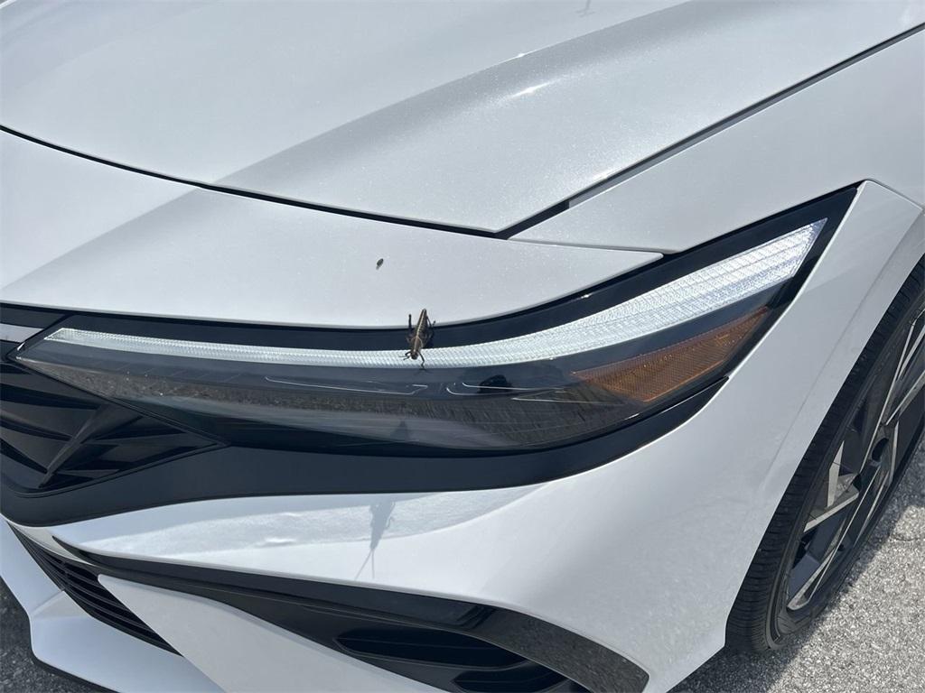 new 2025 Hyundai ELANTRA HEV car, priced at $27,505