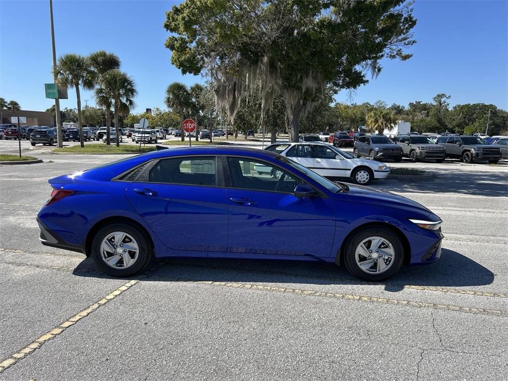 new 2025 Hyundai Elantra car, priced at $21,237