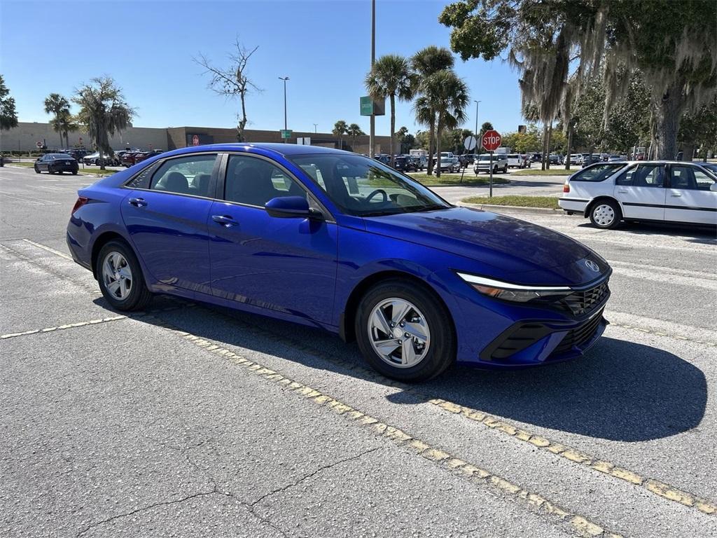 new 2025 Hyundai Elantra car, priced at $21,237