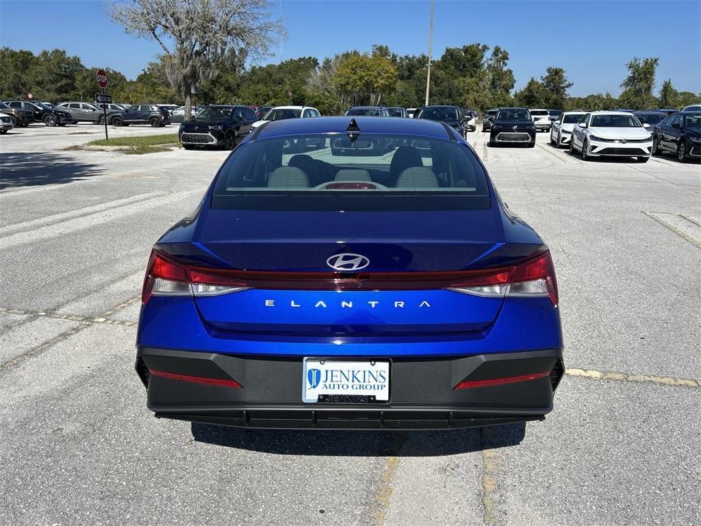 new 2025 Hyundai Elantra car, priced at $21,237
