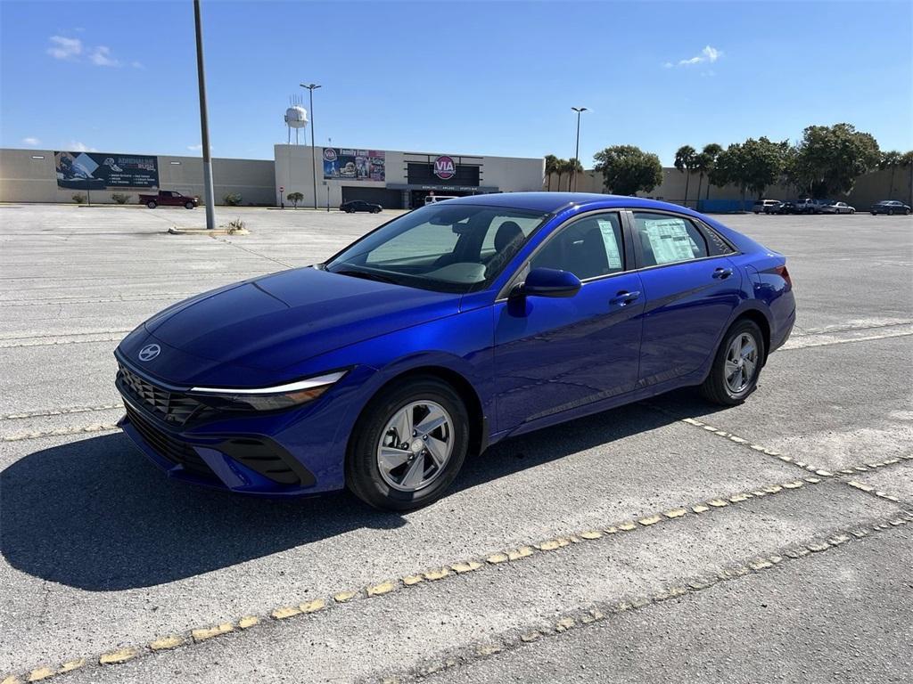 new 2025 Hyundai Elantra car, priced at $21,237