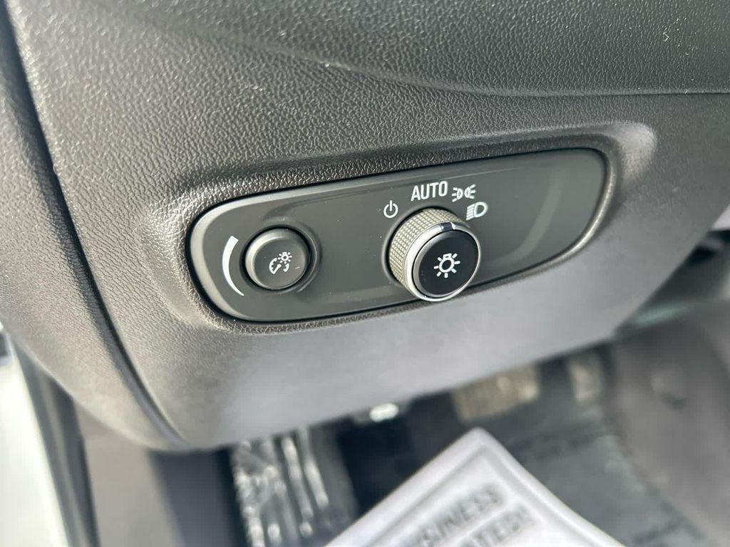 used 2024 Chevrolet Equinox car, priced at $25,752