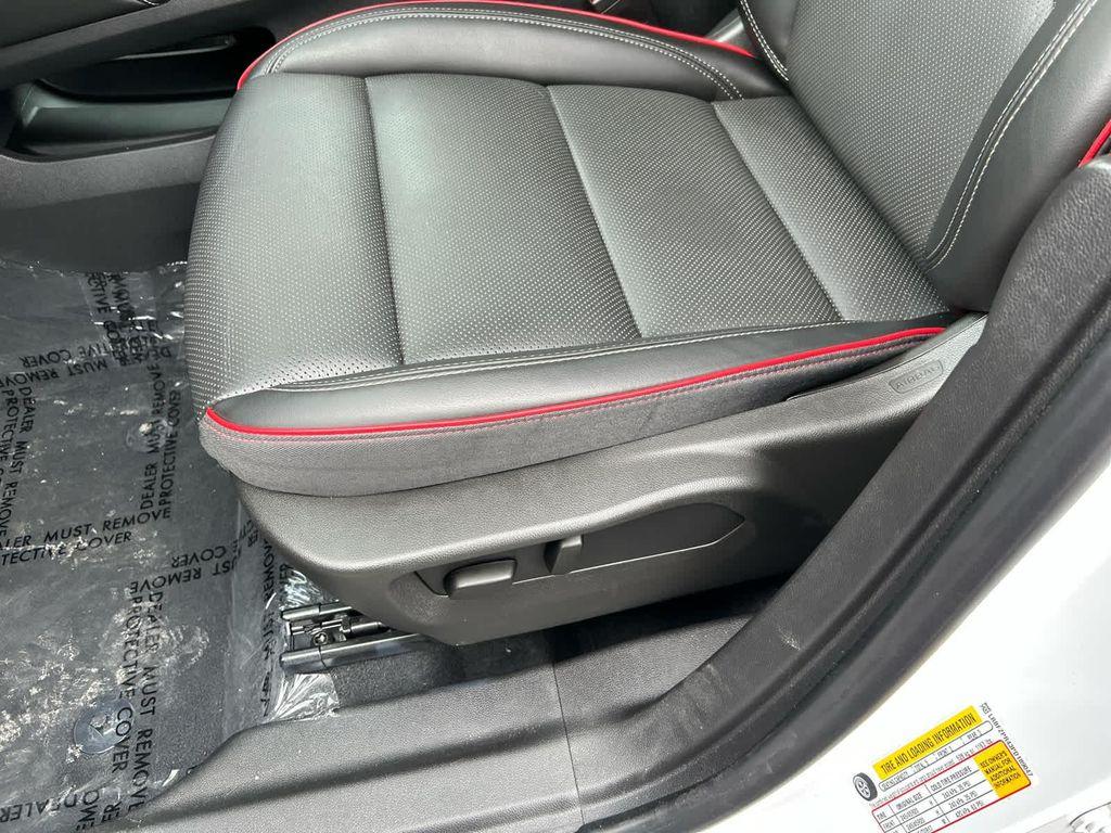 used 2023 Buick Envision car, priced at $33,952