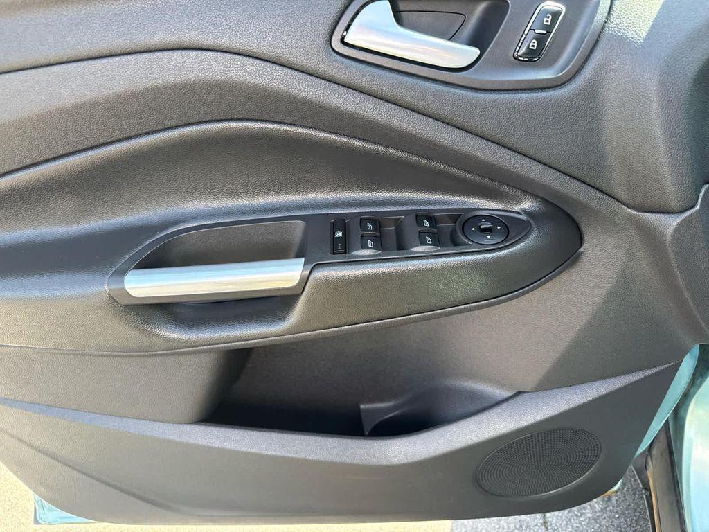used 2013 Ford Escape car, priced at $7,952